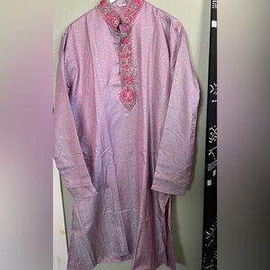 Men’s Embroidered Kurta 42